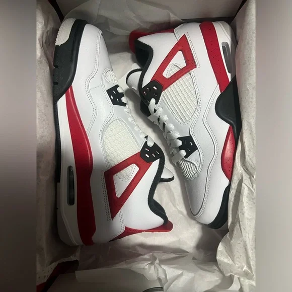 Reto Jordan 4